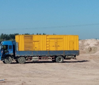 右玉海拔3000m以上地区的变压器外绝缘距离应如何确定？