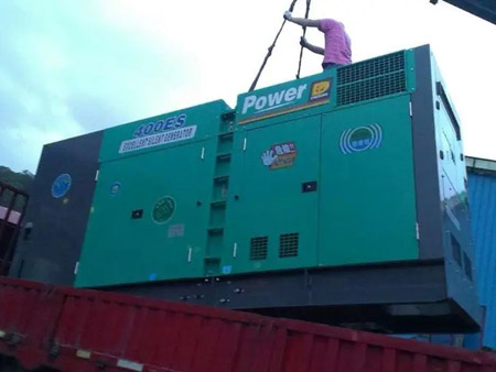 右玉空气滤清器的更换周期一般是多久？