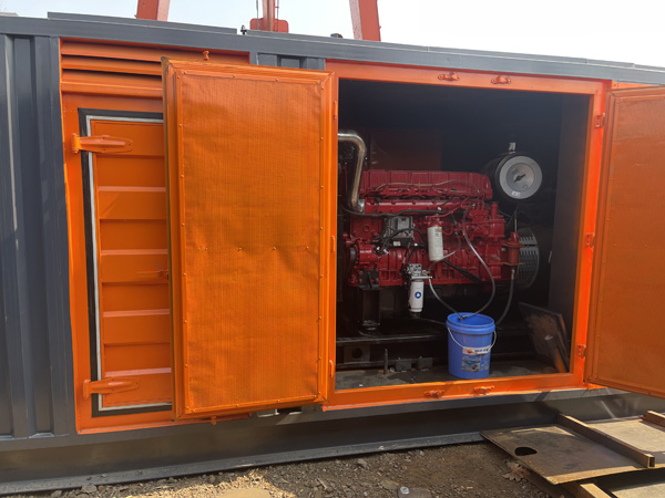 右玉柴油发电机组在高温环境下运行时需要注意哪些问题？